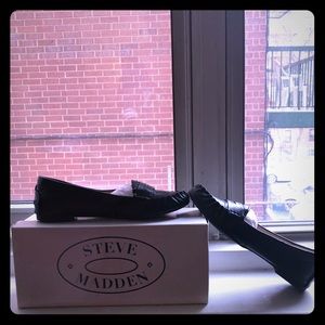 Steve Madden Womens size 7.5 brand new loafers.
